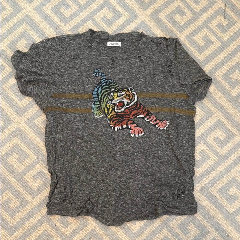 Lauren Moshi Gray T-Shirt with Colorful Tiger Design M
